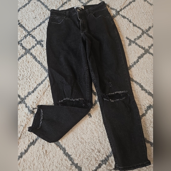Abercrombie & Fitch The Mom High Rise With Distressing Size 27 Or 4 - Picture 1 of 4